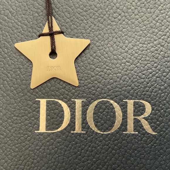 Dior Paper Gift Bag Receipt Holder Star Charm Gift Wrapping Paper - Picture 7 of 14